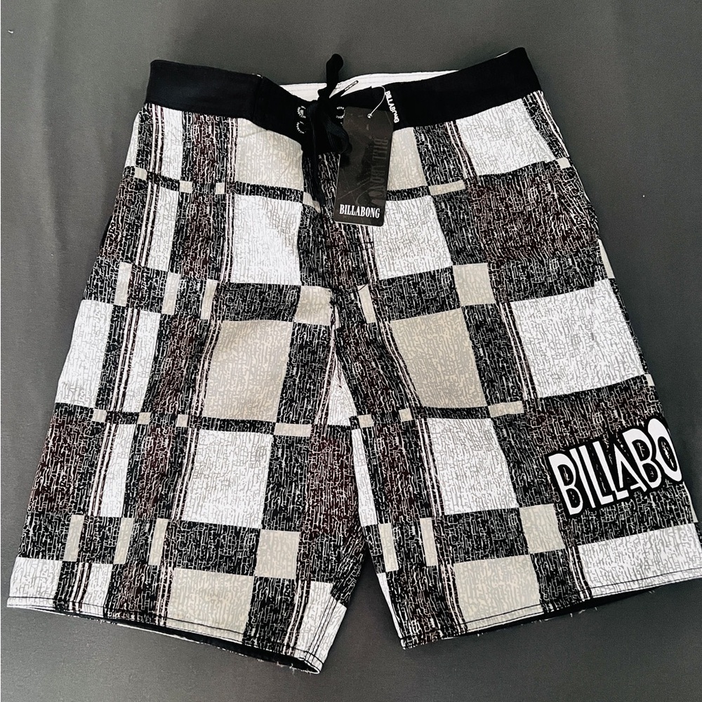 Billabong Board shorts size 30 NWT
